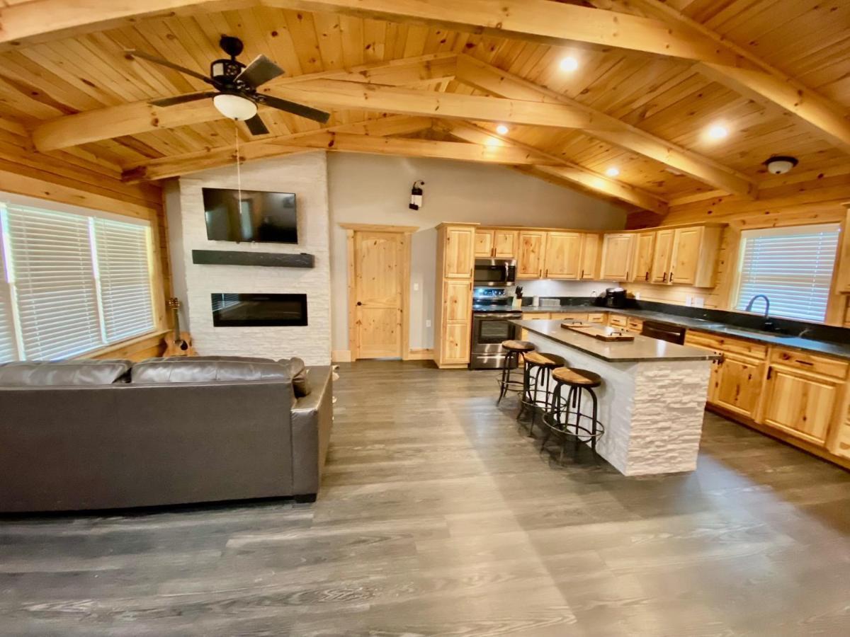 Cabin At Chitt'S Creek Emory Extérieur photo